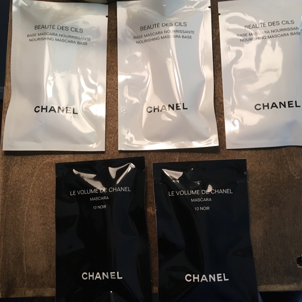 CHANEL mascara samples